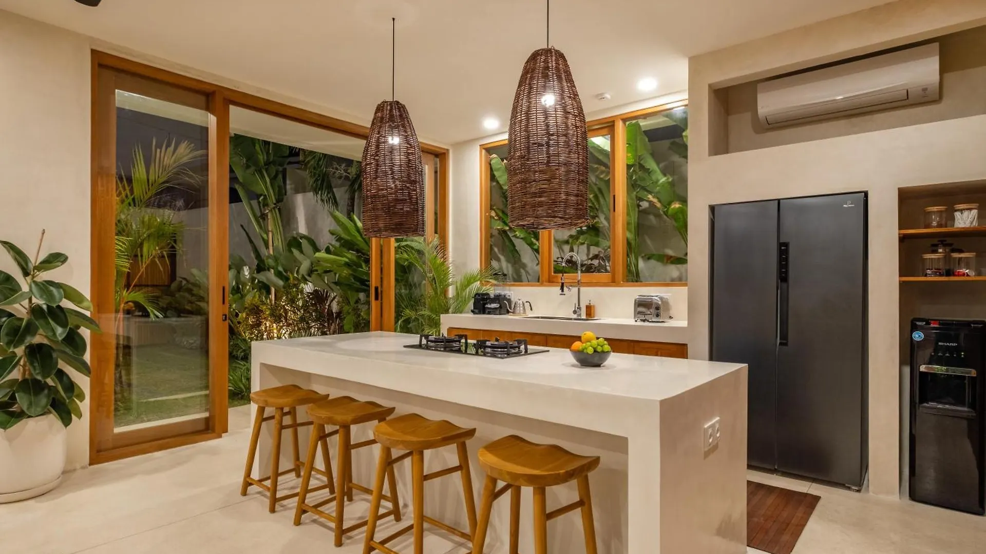 Villa Santina Bingin 울루와뚜